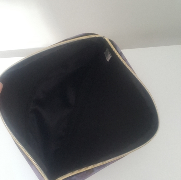 Purple Floral Laptop Sleeve w/Gold Zippers - Picture 4 of 4